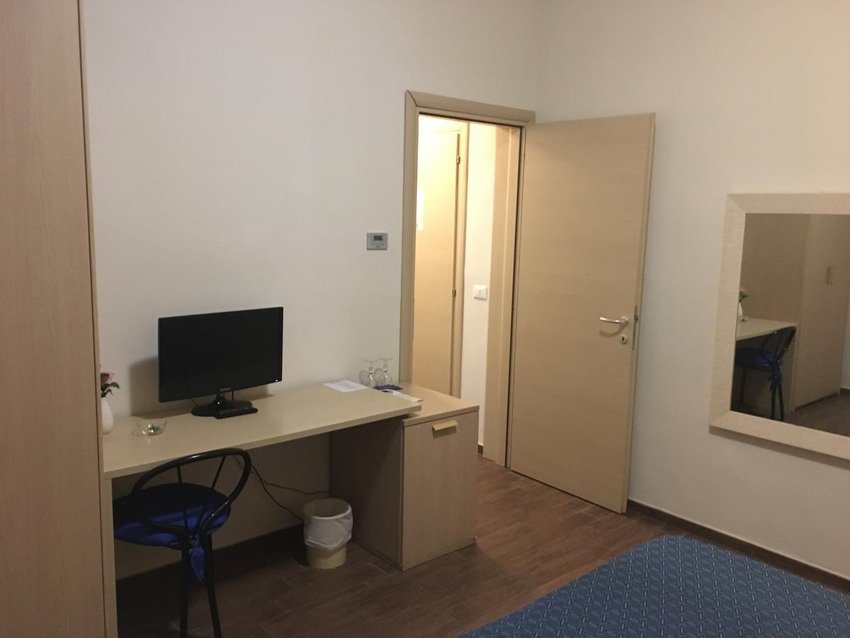 Blue Hotel Suzzara