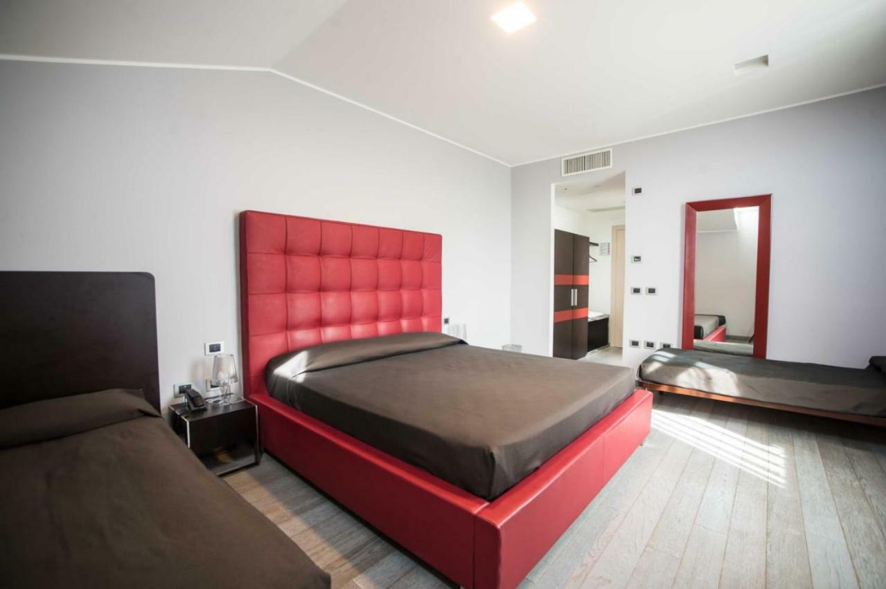 Blue Hotel